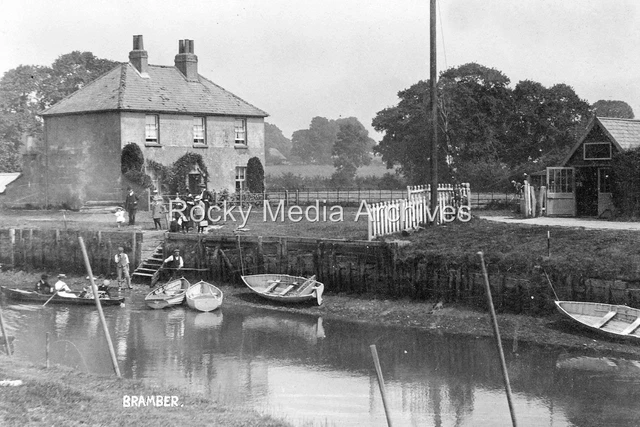 Psg-18 Der Fluss, Bramber Nr. Steyning, West Sussex. Foto