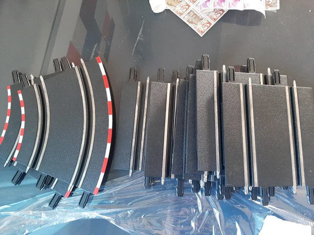 Lot De 9 Rails  Courts Carrera Go - 7 rails droits 11,5cm et 2 courbes