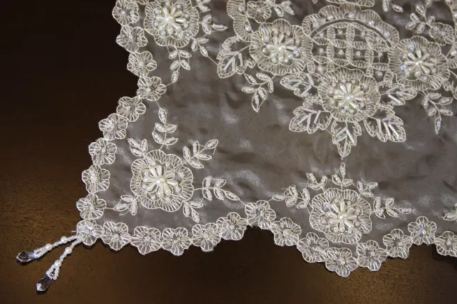 White Handmade Beaded Pearl Lace Embroidered Wedding Table Runner Placemats Deco