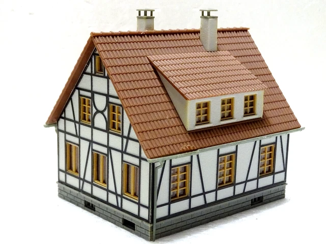 Lot De 2 Immeubles FALLER HO - Banque Nationale Et Maison - Maquette Montée - Vintage