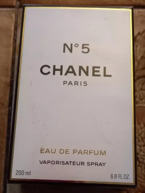 Chanel No5 Eau De Parfum 200ml (TWO HUNDRED) New and unopened.