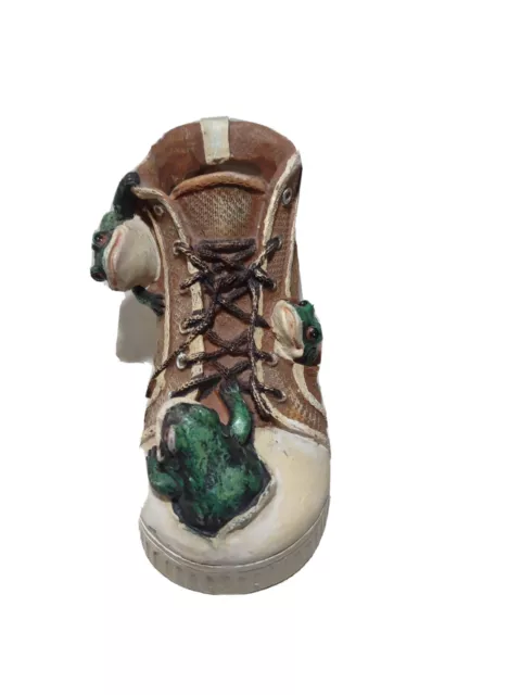 Vintage Garden Yard Sneaker with Frogs Pot Garden Patio Decor