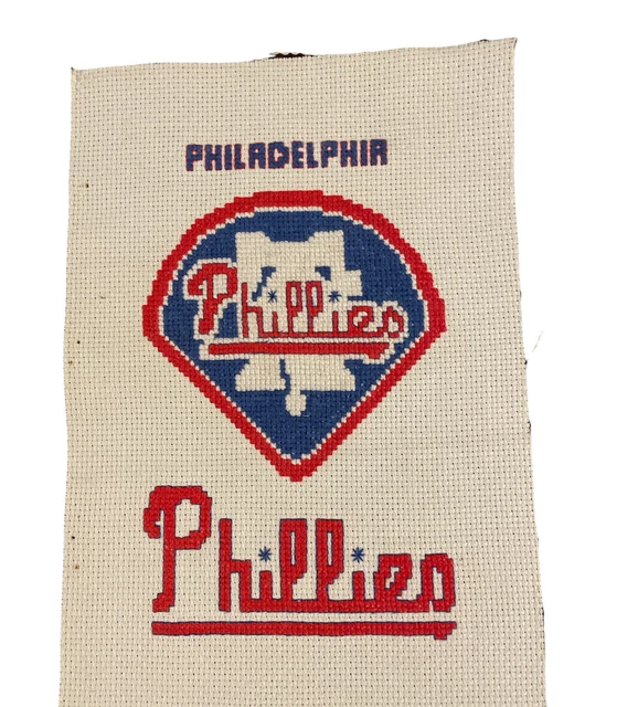 "Punto de cruz de béisbol de los Filis de Filadelfia terminado de colección 9,5""x6"""