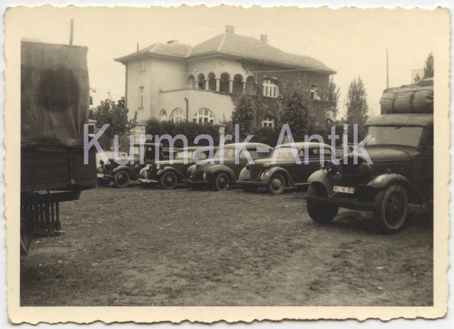 C457 Foto Wehrmacht Frankreich Funker nachrichten Beute PKW Auto technik Mix TOP