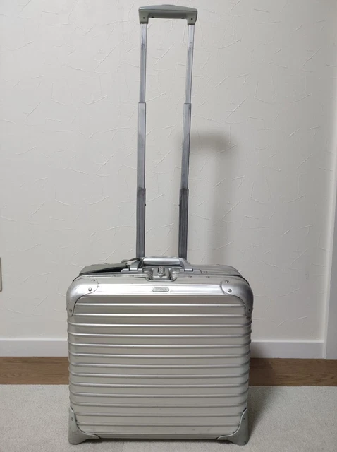 RIMOWA TOPAS BUSINESS 40MW シルバー Shop Rimowa Topas Business Multiwheel Carry-O – Luggage Factory