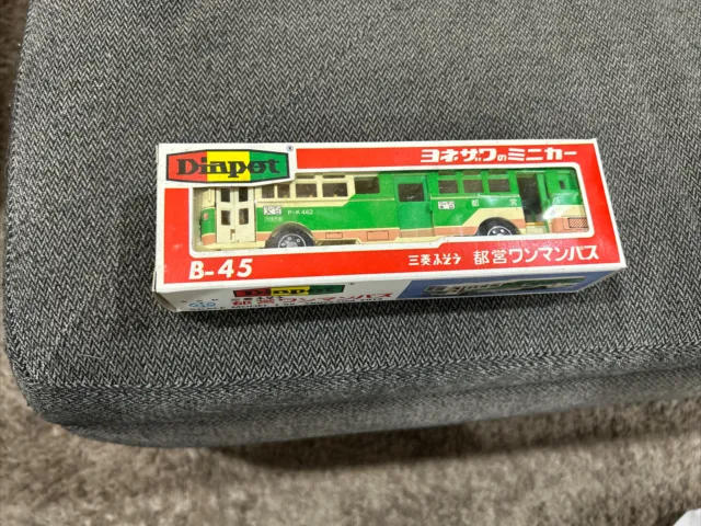 Diapet Yonezawa Toys (Japan) - Mitsubishi Fuso Bus B-45 1:60 Scale Diecast