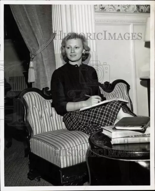 1965 Press Photo Carol Speidel, Honor Student at Vassar College, Poughkeepsie