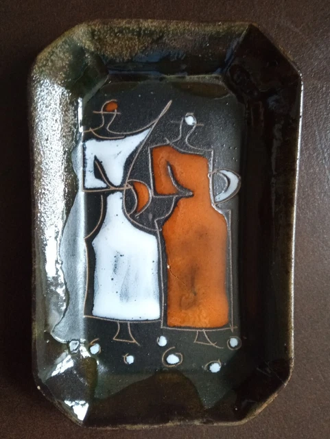 Mid Century 1950s/ 1960s Italy, Italian Art Pottery Dish. Black With Figures