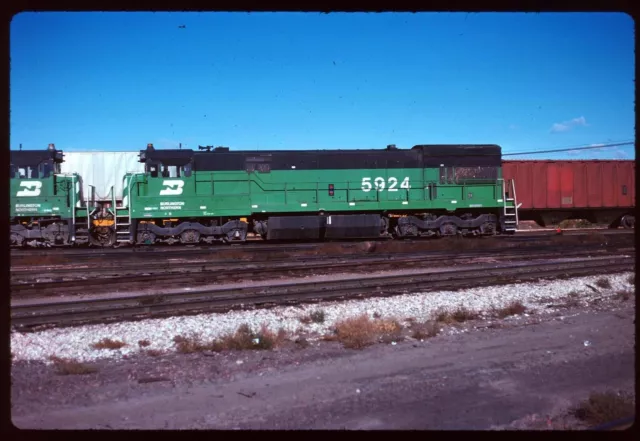Original Rail Slide - BN Burlington Northern 5924 Denver CO 10-1977 NON K Film