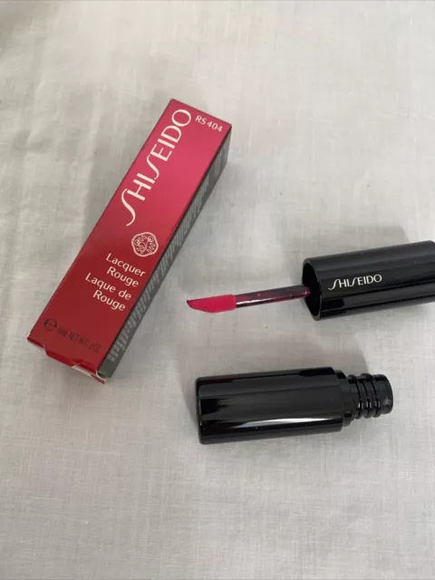 Shiseido Lacquer Rouge Lipstick Shade Rs404 Pink/Red