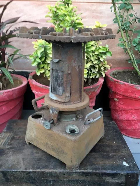 Antique Stove Cast Iron OiL Or Kerosene-Beatrice Trade Mark-1951 Made In England Antique Stove Cast Iron OiL Or Kerosene-Beatrice Trade Mark-1951 Made In England