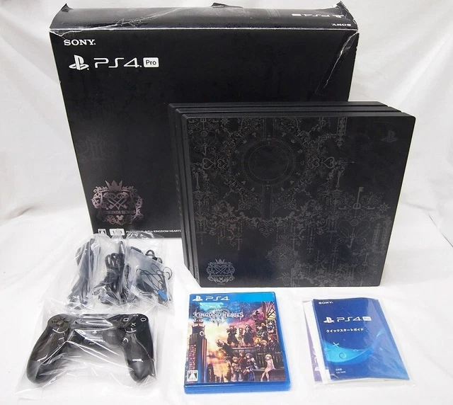 Kingdom Hearts 3 Édition Deluxe - PS4 - Avec Affiche Tissu Exclusive GameStop - Neuf