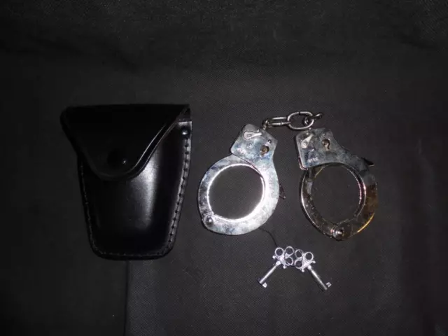 NEW Lightweight Patrol Handcuffs and Leather Cary Case Pouch