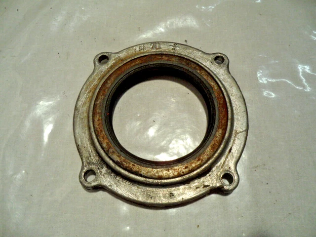 Stationär Dieselmotor 1KVD8 Cunewalde  Lagerdeckel Motorgehäuse Innenmaß 85 mm