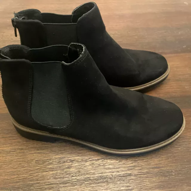 Chelsea Boot Womens 7 Black Sueded Leather Excellent Condition