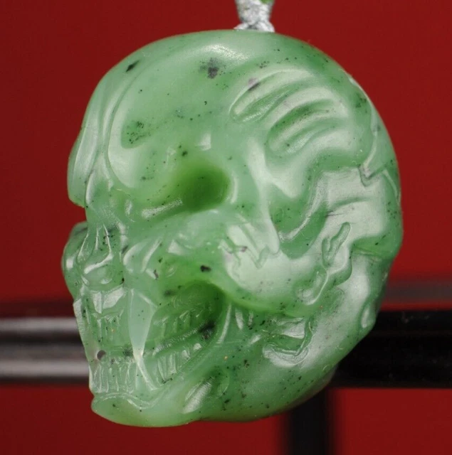 CERTIFIED 31.2g CHINESE 100% NATURAL APPLE GREEN JADE HAND CARVED SKULL PENDANT 2