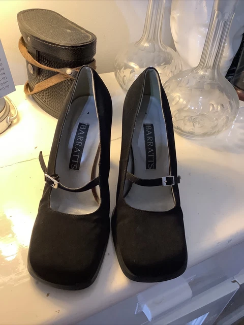Scarpe da donna vintage anni '90 Barrats. Tacchi. Taglia 4. Nero.