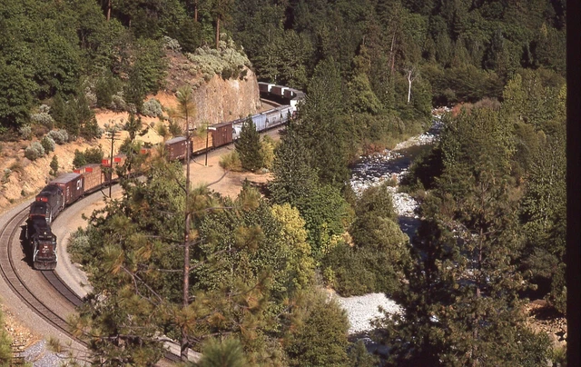 SP SD40T-2 - Number - ???? + 2 w/Train - ORIG - KR - ralx653