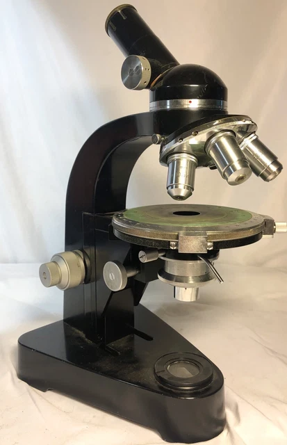 Leitz Wetzlar Monocular Polarizing Microscope 10/25/50 Objective 8x Eyepiece