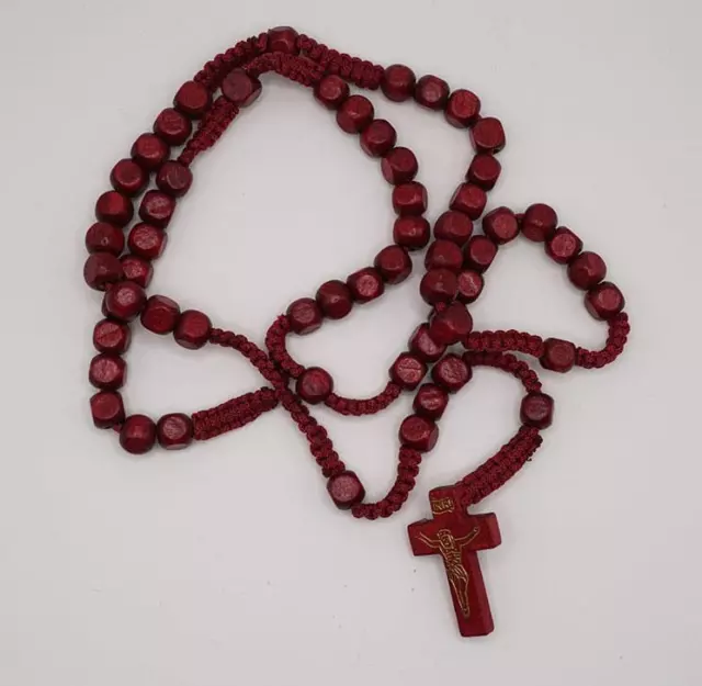 Rouge Bois Perlé Chaîne Chapelet Collier Pendentif Croix