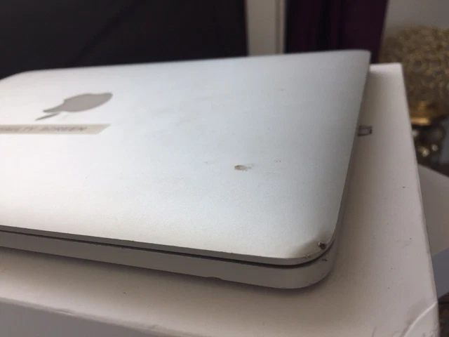 Apple MacBook Pro A1502 13" 2.6 Core i5 8 GB RAM difettoso per ricambi/riparazione