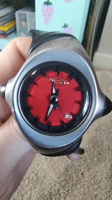 OAKLEY CRUSH RED Skull Mens Watch X-Metal Rare Collectible  display picture 2