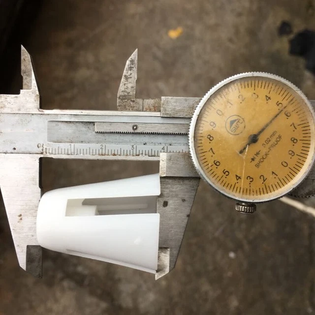 Juego de soportes de cono de hilo calientes piezas de máquina piezas de máquina Overlocker Serger
