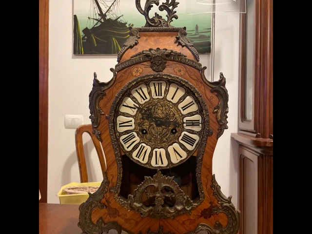 Orologio da parete antico in ferro con quadrante dipinto a mano, anni