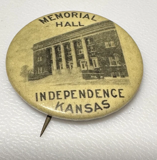 Vintage Independence Kansas Memorial Hall City Event Center Pin Pinback Button