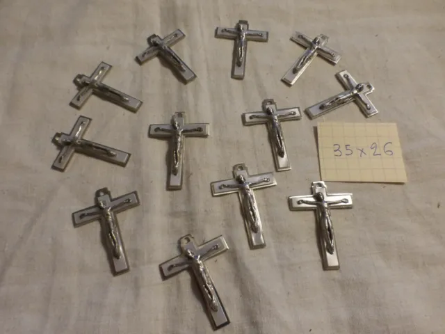 lot de 12 ancienne Croix  en métal et nacro  fd de stock  fab France vintage