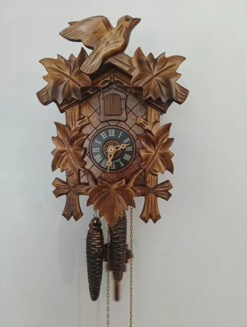 Vintage REGULA Wooden Black Forest Cuckoo Clock Made in Germany N.O.S  B03