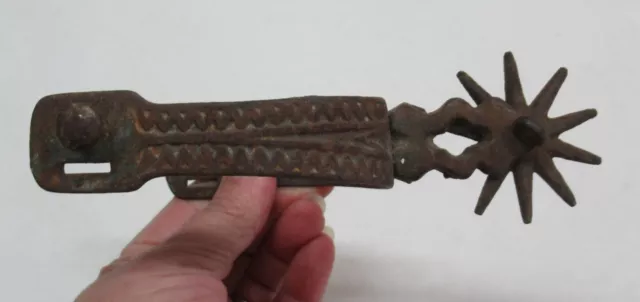SINGLE left Spur - Fixed button - unmarked - Cowboy / Western - listing #609231