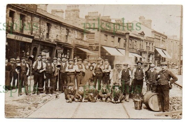 Social History Postcard Roadworks Gang Peel Street Accrington Lancs Real Photo