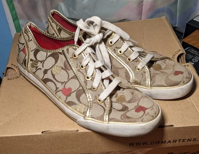 Coach "Dee" Women's Sneakers Secret Admirer Q998 9.5B Classic C Hearts Great