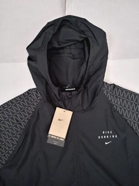 Nike Repel Running Reflective, Water Repellent Full Zipper Black Men's Jacket.