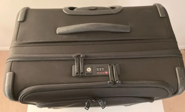 Tumi - Alpha 3 – Extended Trip Expandable 4 Wheeled Packing Case Spinner – Black 2