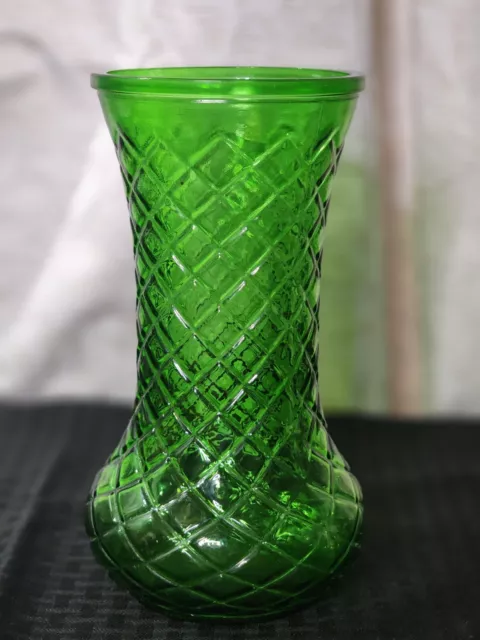 Vintage Hoosier Glass Emerald Green Diamond Cut Large Vase 1960’s