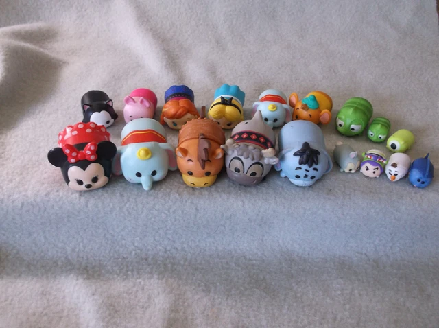 Lot Of 18 Various Disney Tsum Tsum's, Various Sizes (59)