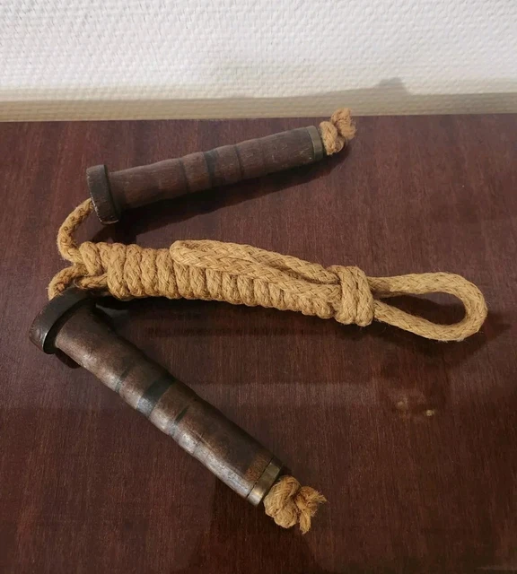 Ancienne Corde à Sauter De Gymnastique - Bois Tourné Et Métal - Vintage