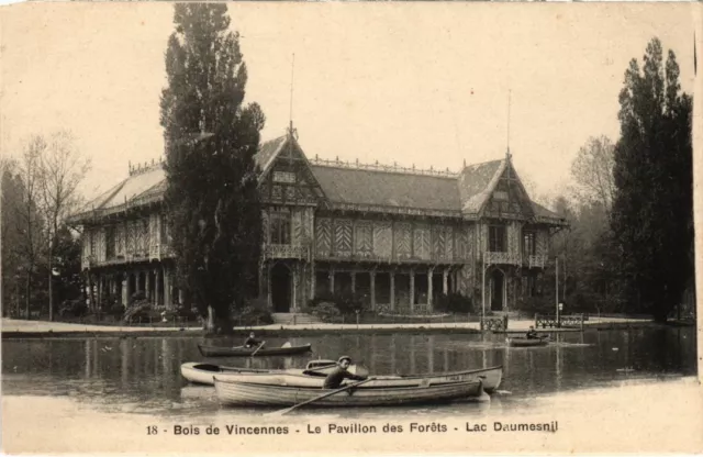 CPA Vincennes Le Pavillon des Forets Lac Daumesnil (1347024)