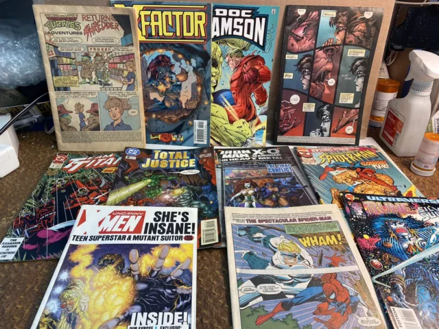 Lot 11 Vintage Collectable Marvel, DC, Archie And Makinu Comic Books