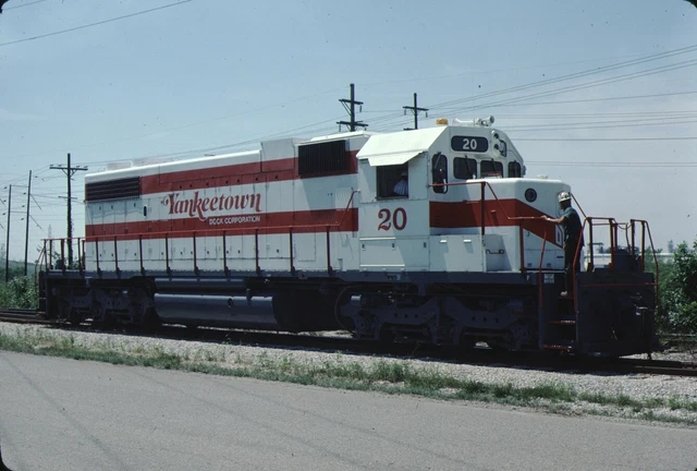 Yankee Dock EMD SD38-2 Kodachrome original Kodak slide