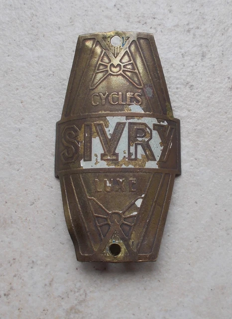 Ancienne Plaque De Vélo émaillée PARISSE France – Headbadge Bicyclette Vintage