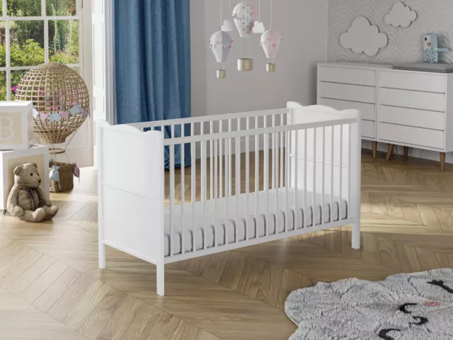 White Baby Cot Bed 120x60cm & Cotbed & Foam Mattress,Converts into a Junior Bed