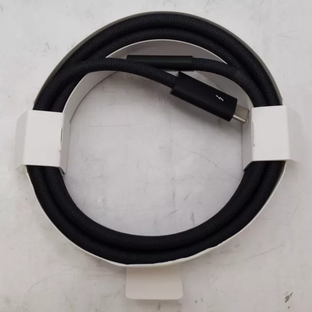 Apple Thunderbolt 4 Pro Cable 3m Black MWP02AM/A Apple Thunderbolt 4 Pro Cable 3m Black MWP02AM/A