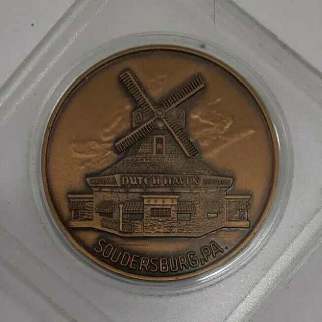 Dutch Haven Barn of Soudersburg, PA Souvenir Bronze 36mm Medal