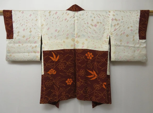 0516T06z600 Vintage Japanese Kimono Silk HAORI Brown Flower