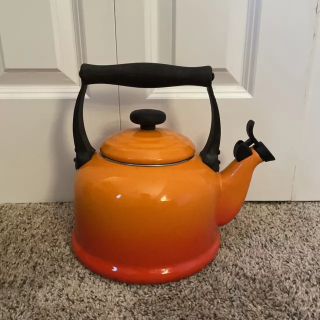 Le Creuset Whistling Tea Kettle Orange Flame 2.1 Liter/ 2.2 Quarts Enamel Steel