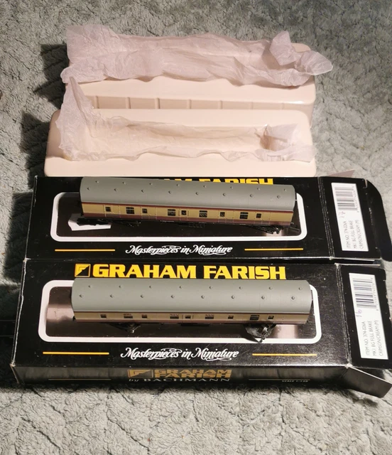 GRAHAM FARISH N Gauge 374-026A Mk1 BG Full Brake Crimson/Cream x 2 £26. ...