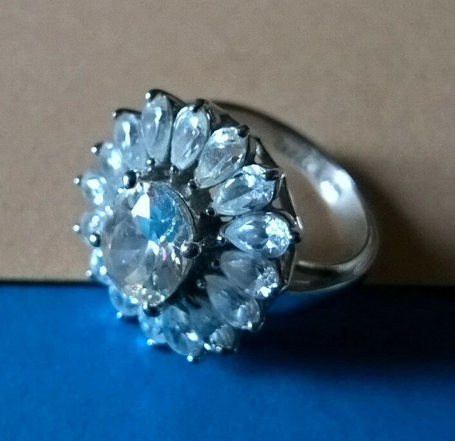 Bague Imposante Argentée Sertie De Strass Bleu Et Blanc - Taille 61, Occasion
